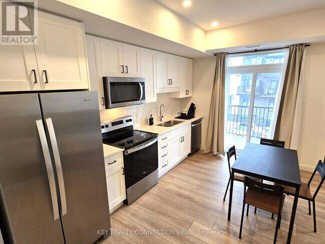 Photo du bâtiment - 405 Myers Rd