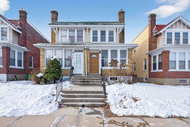 Building Photo - 406 S 18th St