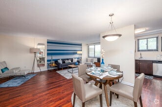 Interior Photo - Riverside Apartments