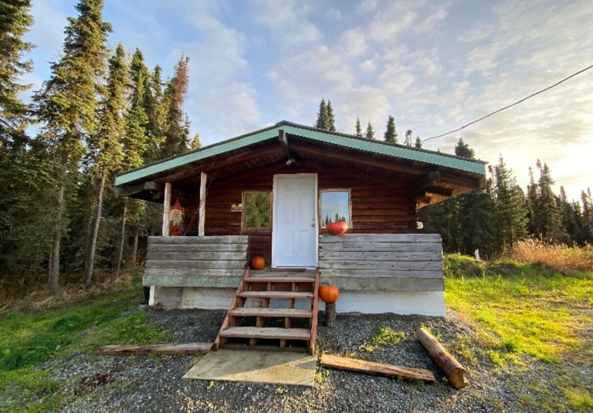 42725 Brenda Way Unit Cabin, Soldotna, AK 99669 Room for Rent in Soldotna, AK