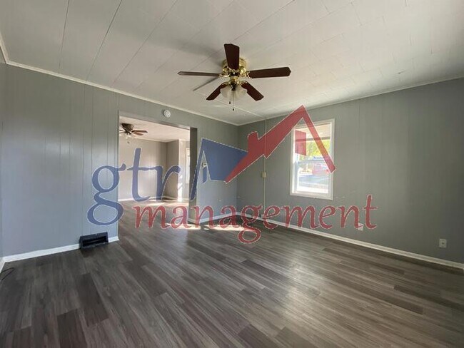 Foto del edificio - 3352 T St