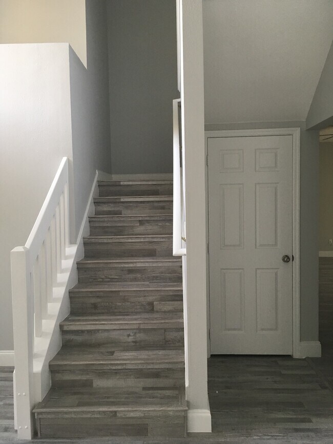 Foto del edificio - Updated Spacious Home in Oviedo