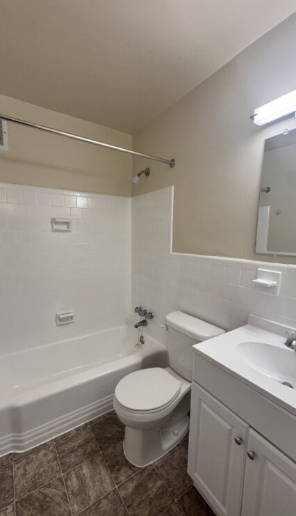 Interior Photo - Summit Hills