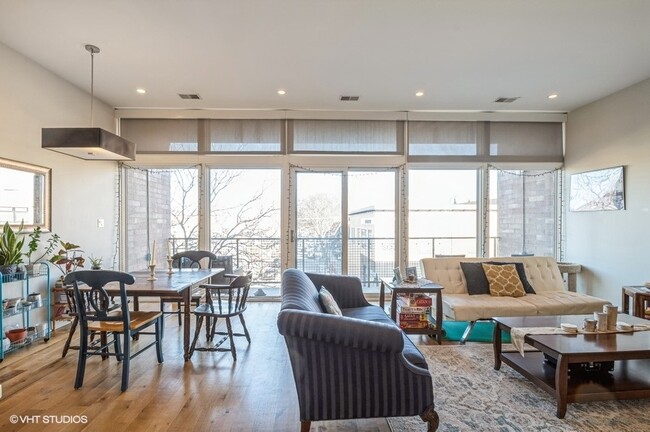 Foto del edificio - 3428 N Southport Ave