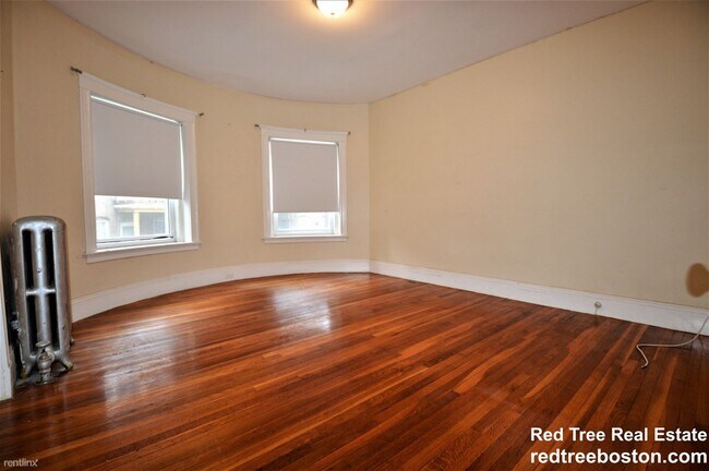 Building Photo - 2 br, 1 bath  - 137 Fuller St Apt 1