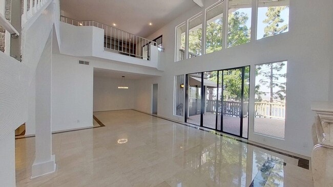 Foto del edificio - **Move-In Special!!** One-of-a-kind 3 Bedr...
