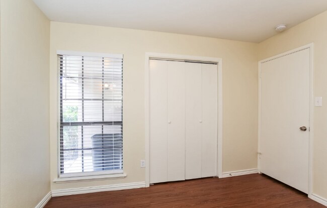 Building Photo - 14117 Edenglen Dr