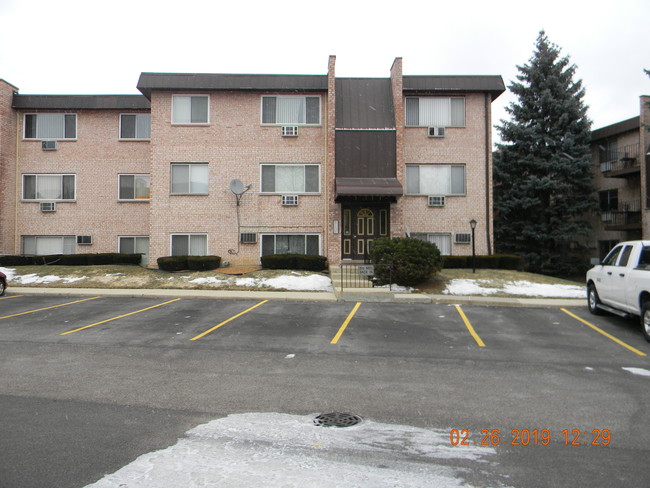 Building Photo - 1311 S Sir Galahad Ln