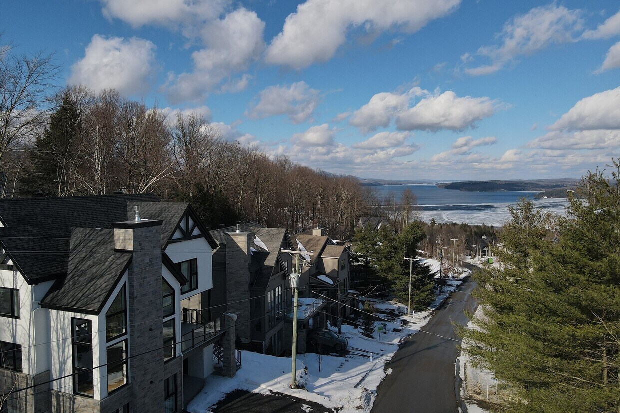 31 Chem. du Panorama, Potton, QC J0E 1X0 House for Rent in Potton, QC