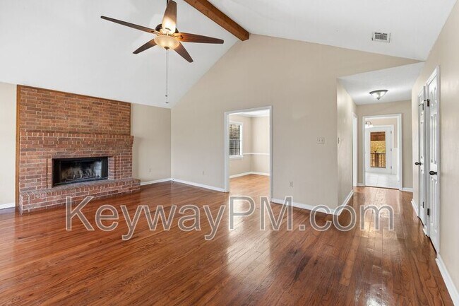 Foto del edificio - 137 Crawford Dr