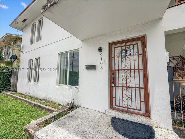 Foto del edificio - 9103 SW 38th St