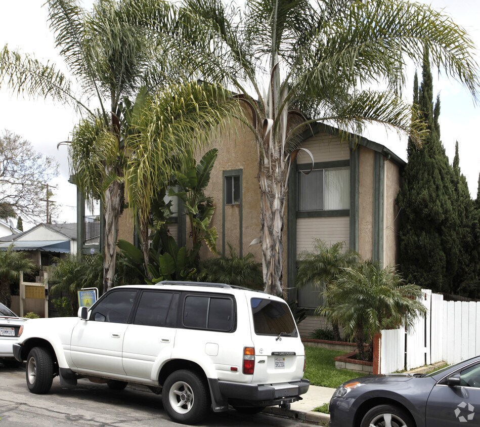 Building Photo - 4435 Estrella Ave