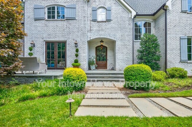 Foto del edificio - 6321 Hunting Creek Rd NE