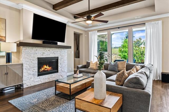 Foto del edificio - 3480 Newport Dr