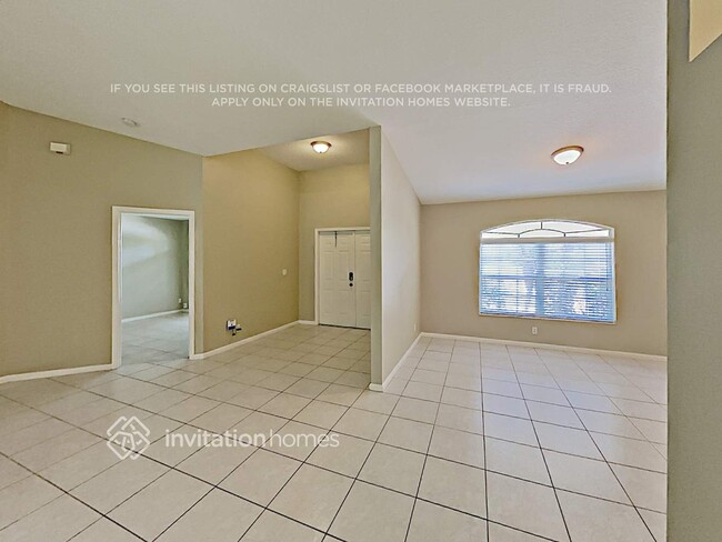 Building Photo - 13750 Lilac Pl