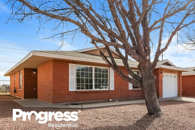Building Photo - 4759 Loma Del Rey Cir