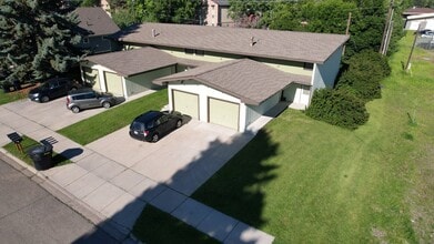 Building Photo - 705 S 16th Ave