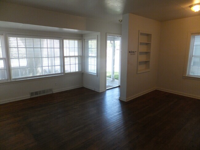 Sala de estar - 905 Ashland Rd