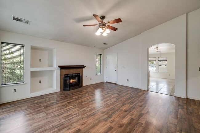 Building Photo - 6115 Brahms Ct