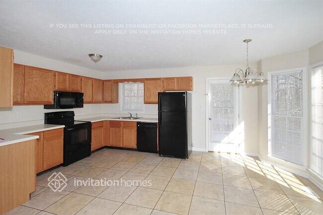 Building Photo - 95 Sweetwater Ln