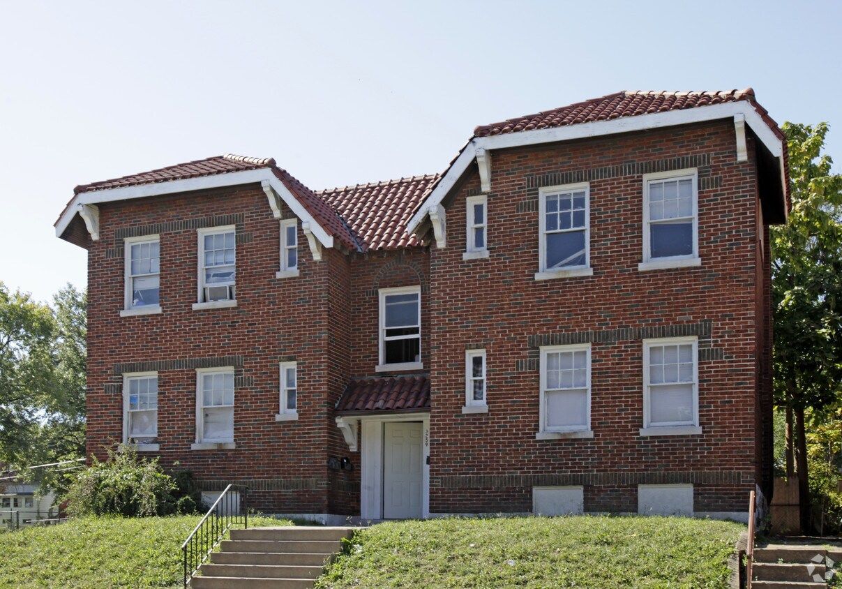 3259 Nebraska Ave, Saint Louis, MO 63118 Apartments in Saint Louis