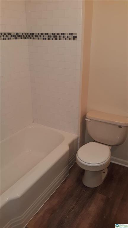 Foto del edificio - 228 W 3rd St