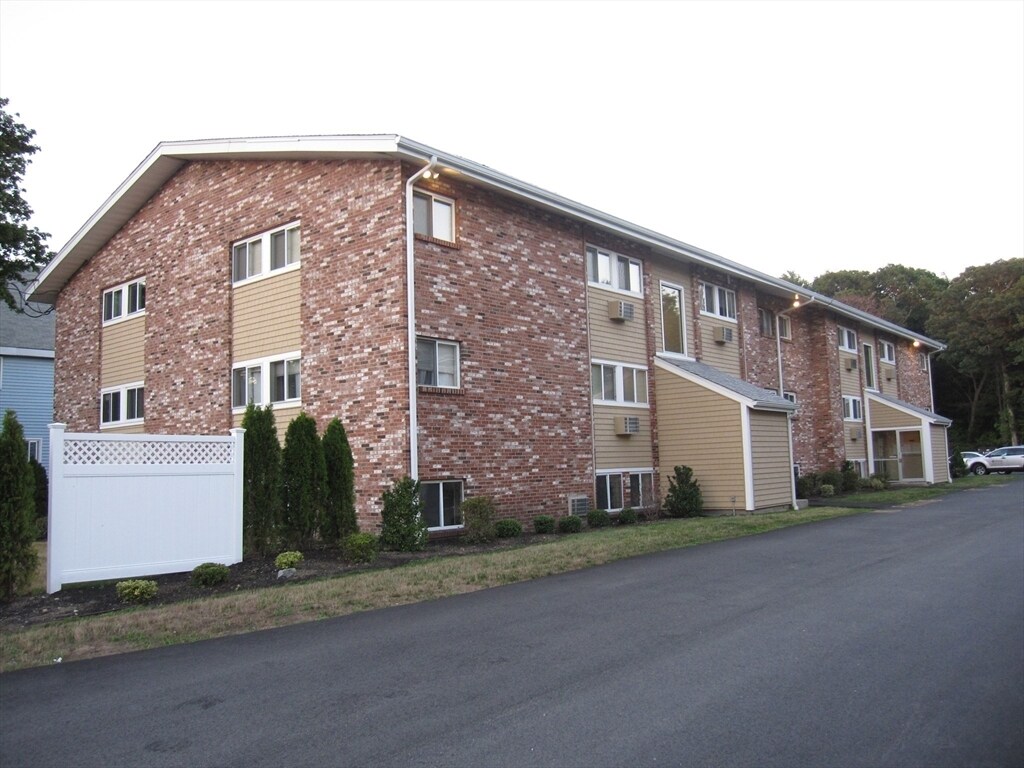 Foto principal - 720 Main St