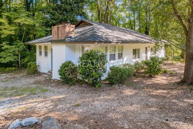 Building Photo - 190 Ballard Hill Rd