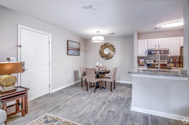 Building Photo - Waters Edge at Harbison