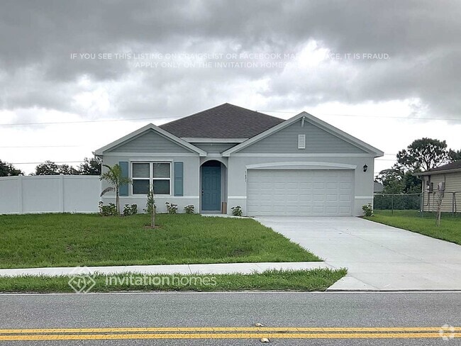 Building Photo - 1601 Wyoming Dr SE