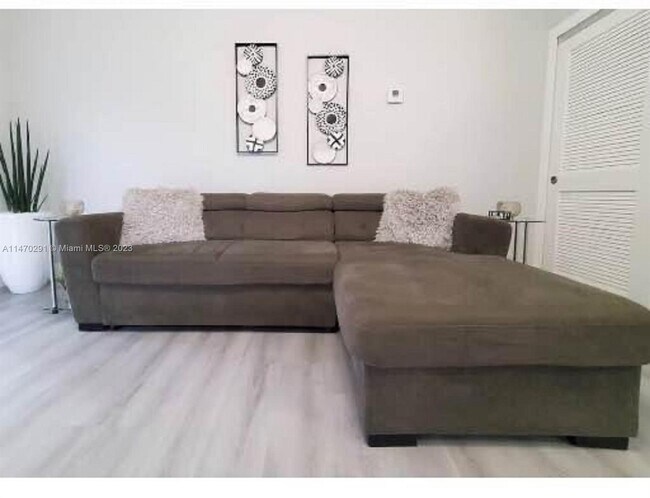 Foto del edificio - 1720 NW 110th Terrace