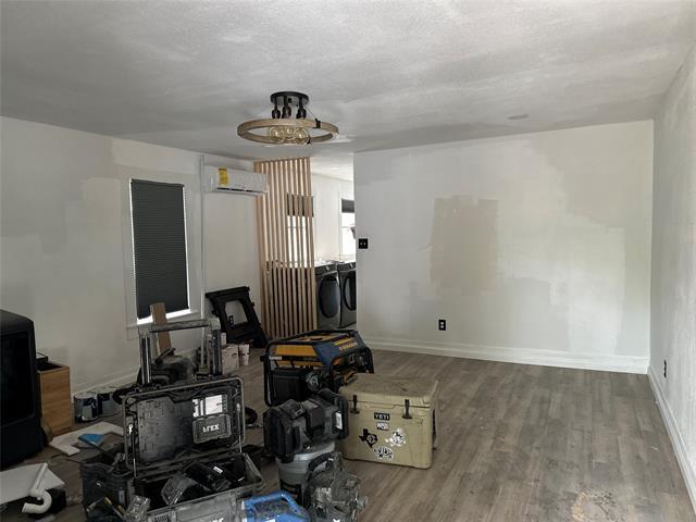 Building Photo - 1041 Poplar St