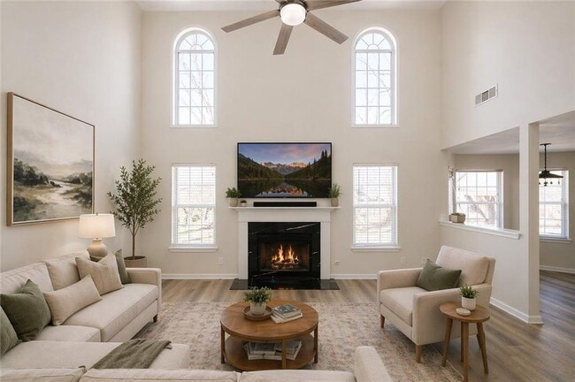 Foto del edificio - 4493 Bridle Ridge Way