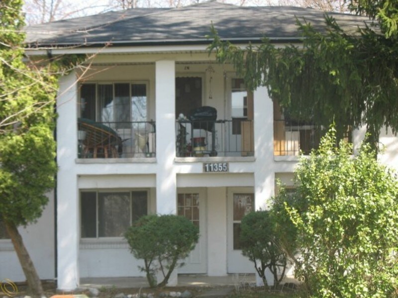 Primary Photo - 11355 McKinley St