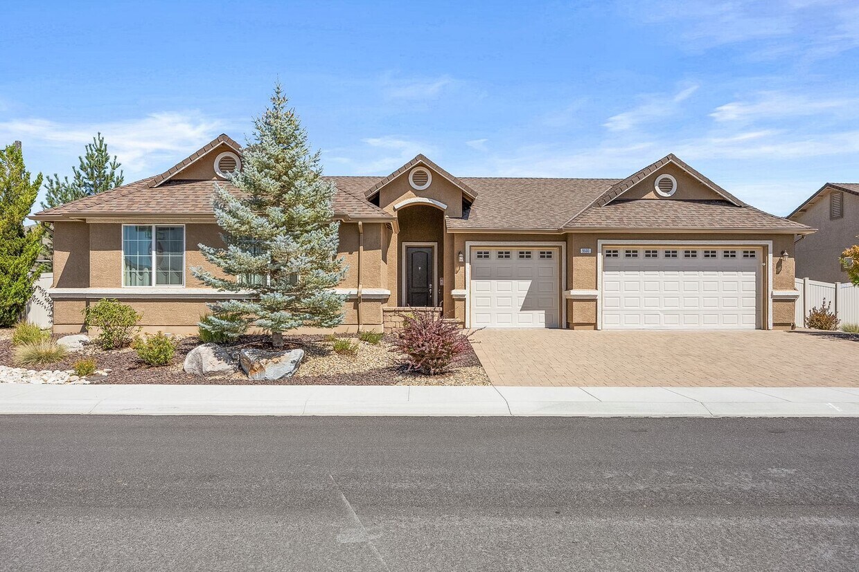 Foto principal - **Charming Home for Rent in Damonte Ranch**