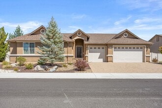 Building Photo - 9600 Abigail Way