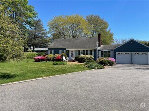 Building Photo - 34 Little Neck Rd
