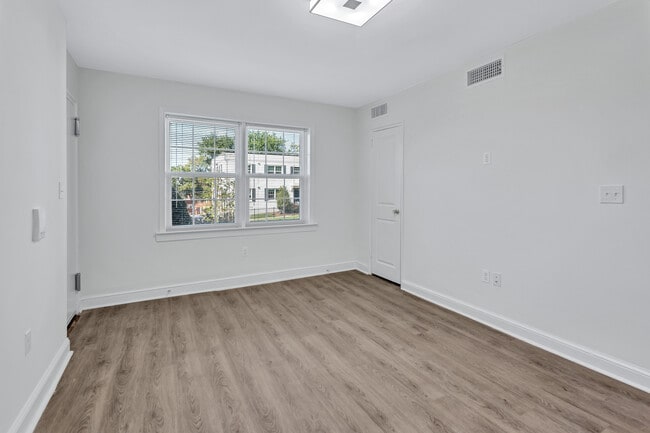 Building Photo - Unity Place