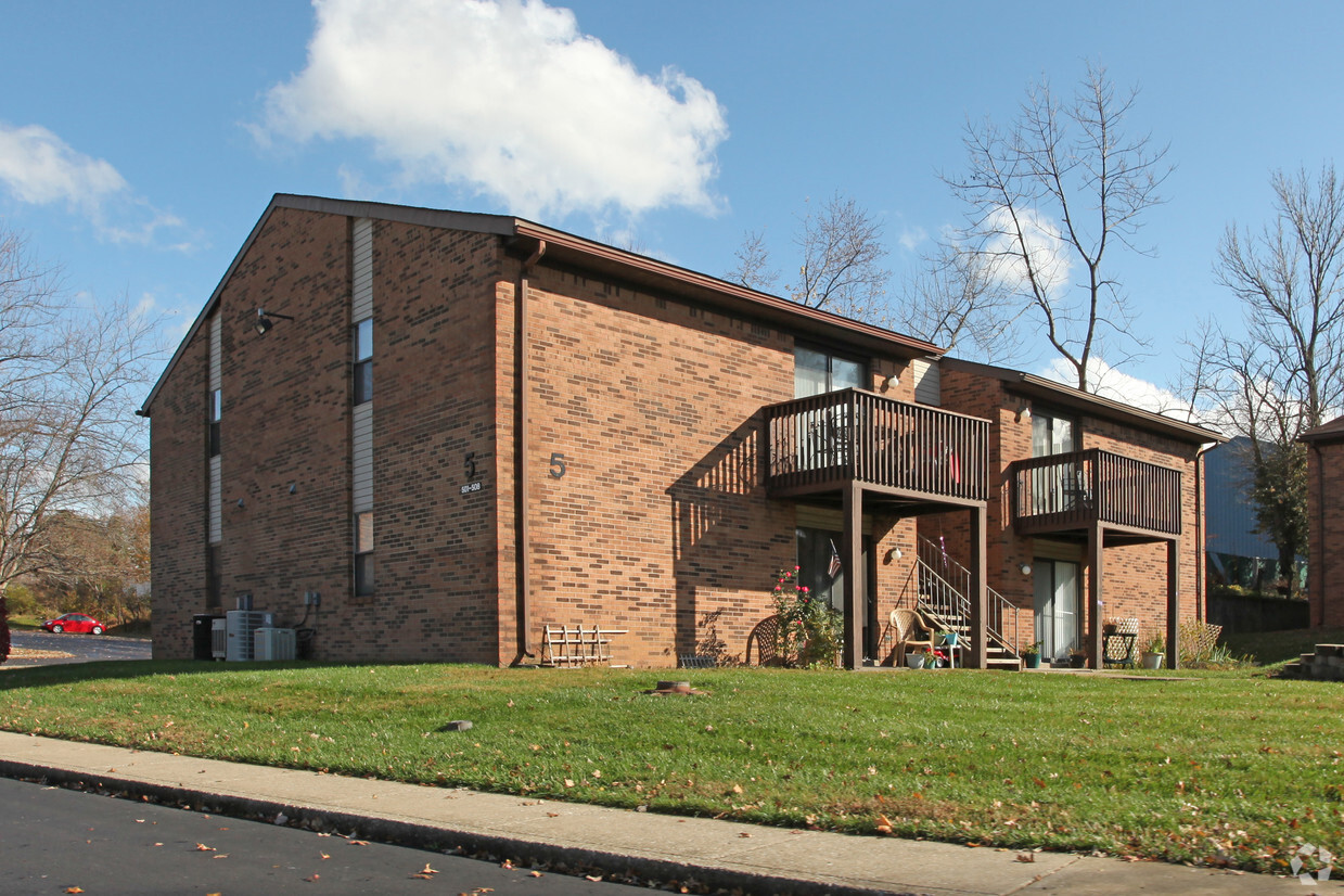 Cedar Court - Cedar Court Apartments