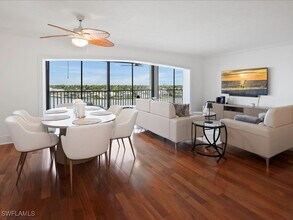 Building Photo - 2750 Gulf Shore Blvd N