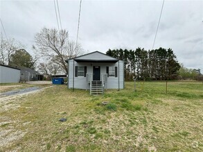 Building Photo - 4434 Austell Powder Springs Rd SW
