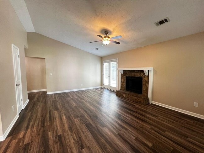 Foto del edificio - 4170 Shiloh Ridge Trail