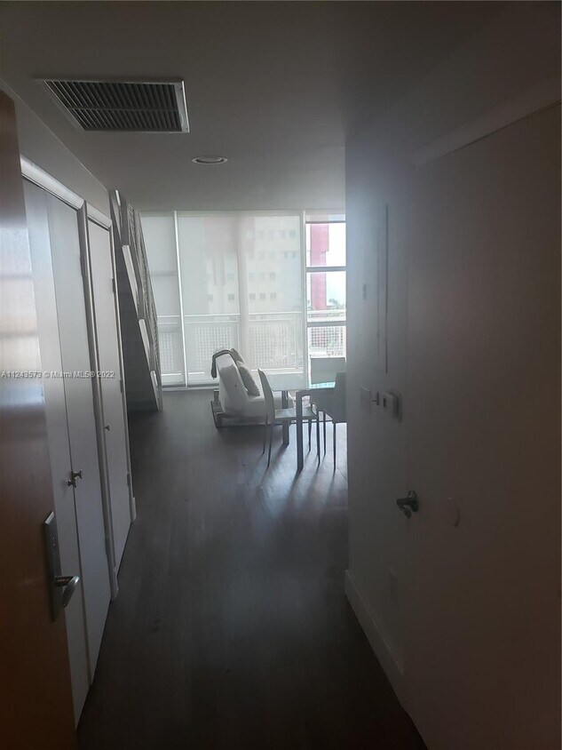 Primary Photo - 244 Biscayne Blvd