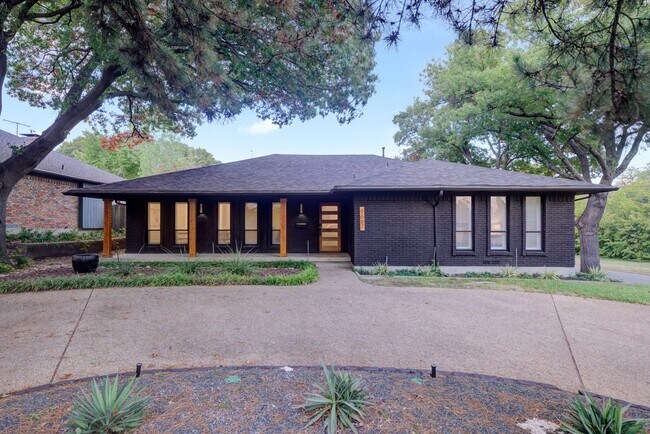 Foto del edificio - 9667 Timberleaf Dr