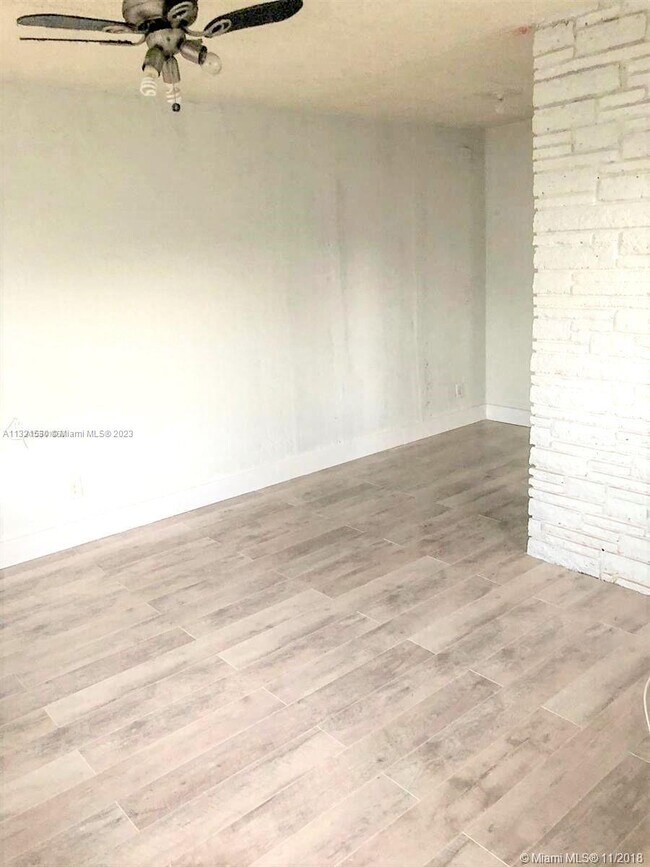 Foto del edificio - 420 NW 59th Terrace