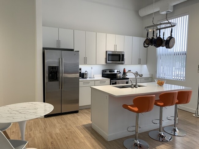 Building Photo - 1221 N. LaSalle Lofts