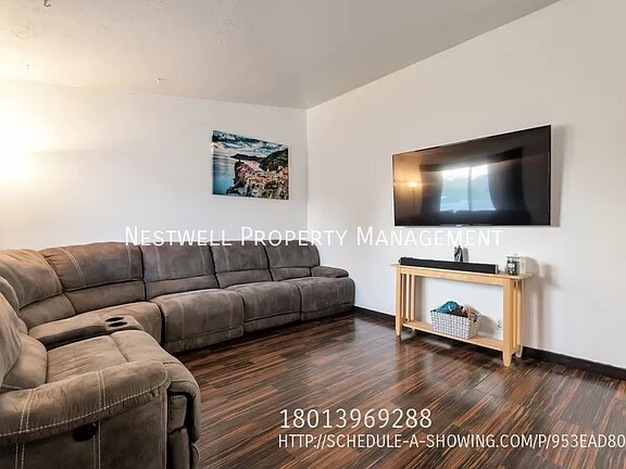 Building Photo - 8095 Twain Cir