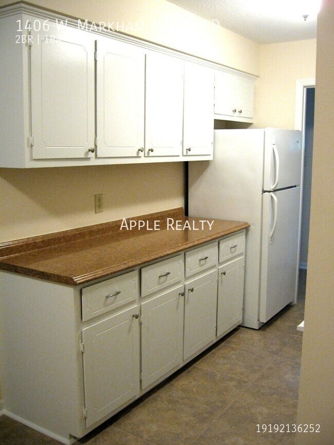 Foto del edificio - 1406 W Markham Ave Apt D - Available mid July