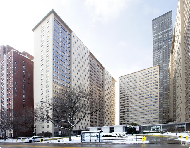 Building Photo - 3950 N Lake Shore Dr