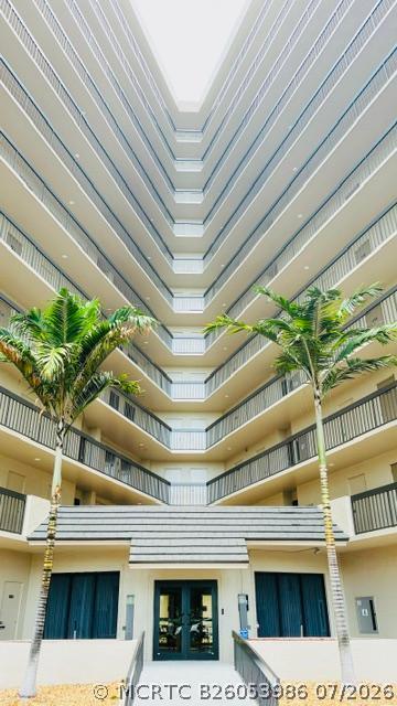 Foto del edificio - 801 S Ocean Dr